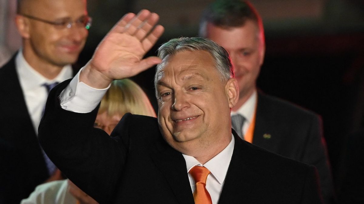 Poslanec SPD navrhuje, aby státní vyznamenání dostal Orbán